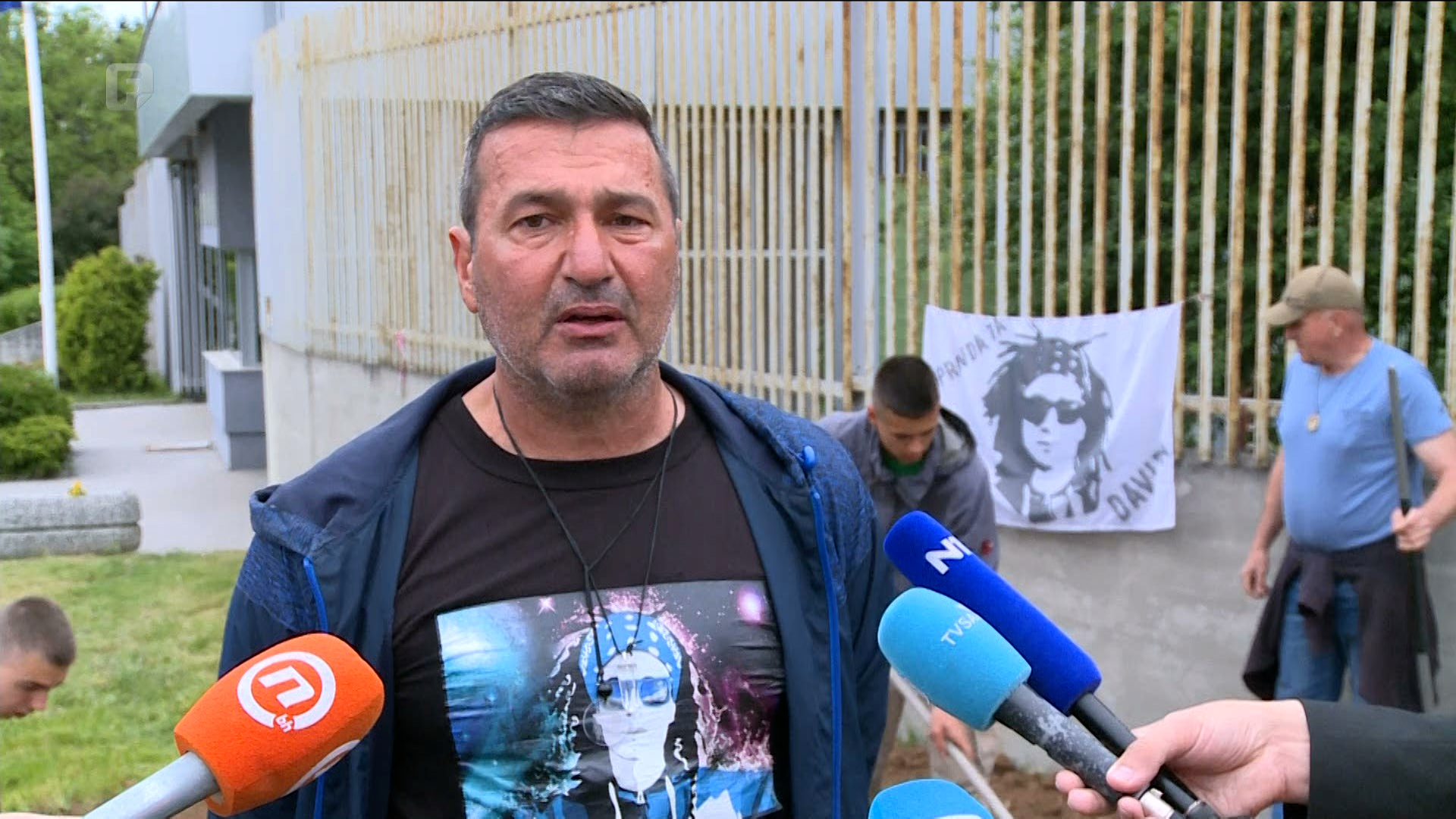 Davor Dragičević nakon dva mjeseca uklonio šator ispred Tužilaštva BiH